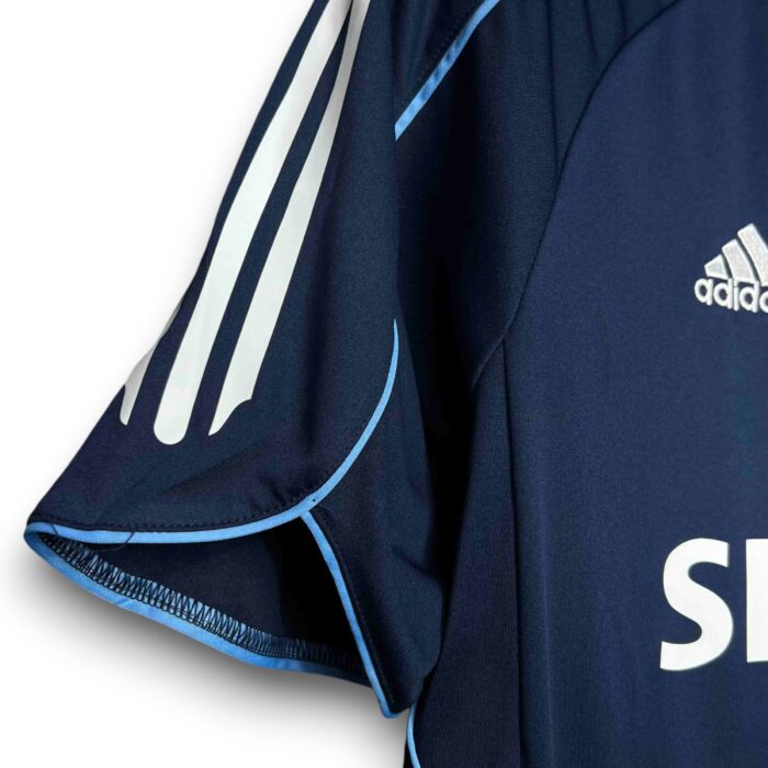 Real Madrid Away Shirt 2005 2006 - Image 3