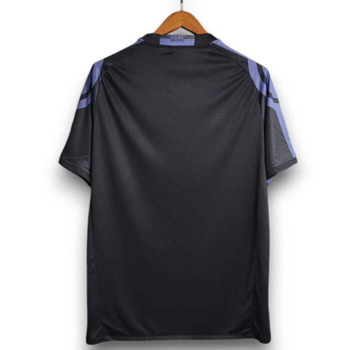 Real Madrid Alternative Shirt 2016 2017 - Image 6