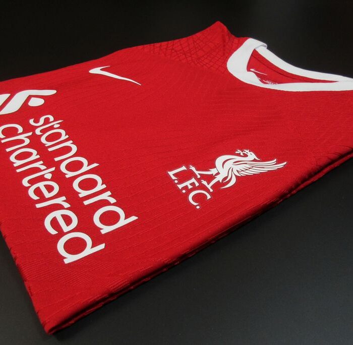 Liverpool Home Shirt 2023 2024 - Version Player