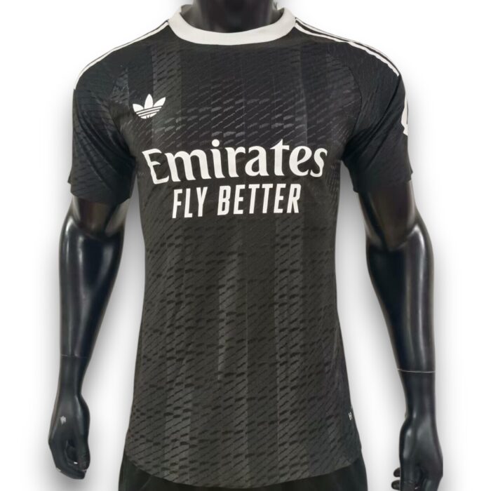 Real Madrid Away Goalkeeper Shirt 2025 2026 - Version Player