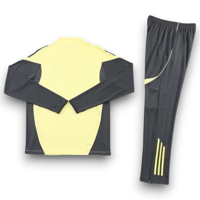 Real Madrid Alternative Tracksuit 2024 2025 - Training - Image 3