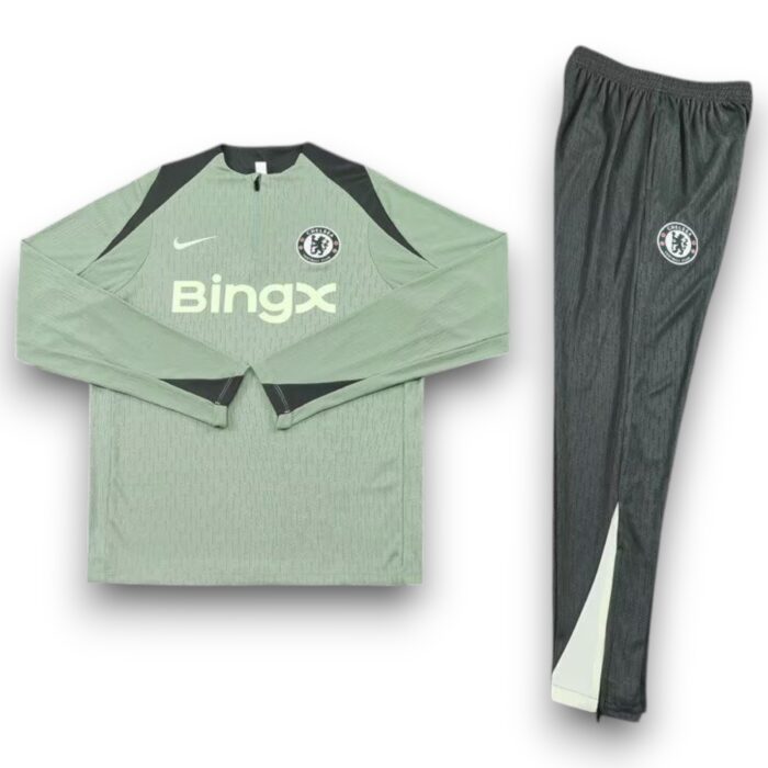 Chelsea Home Tracksuit 2025 2026 - Training - Image 2