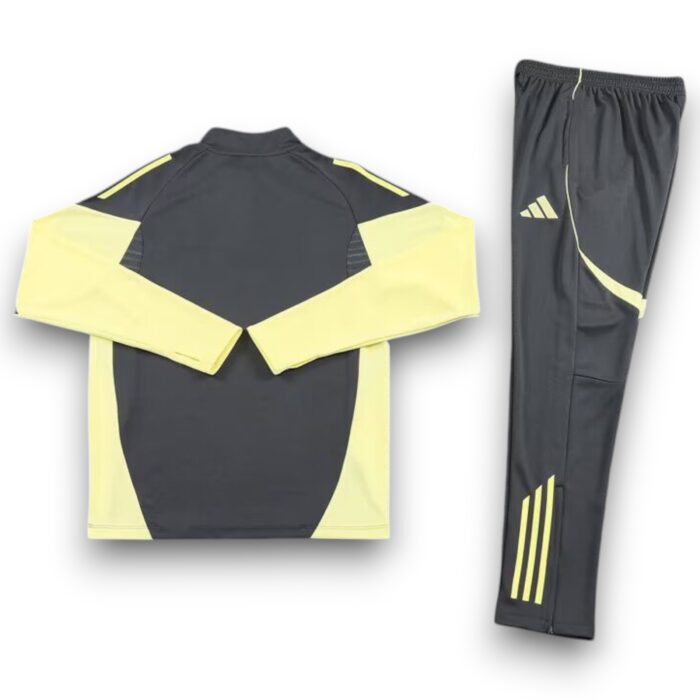 Real Madrid Alternative 2 Tracksuit 2024 2025 - Training - Image 3