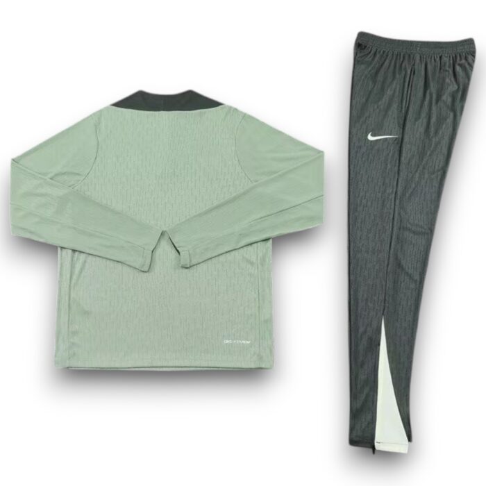 Chelsea Home Tracksuit 2025 2026 - Training - Image 3